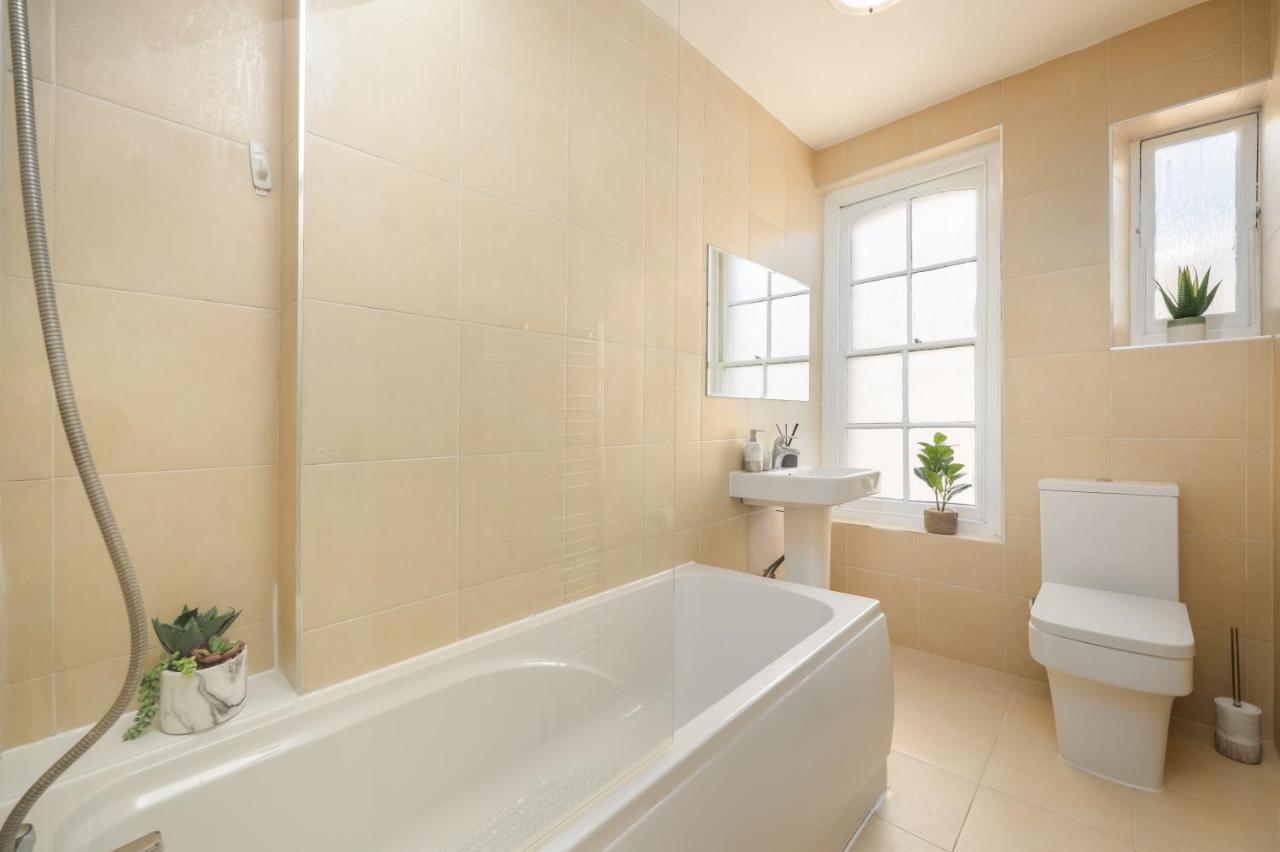 Modern One Bedroom Apartment Next To Old Street Londra Dış mekan fotoğraf